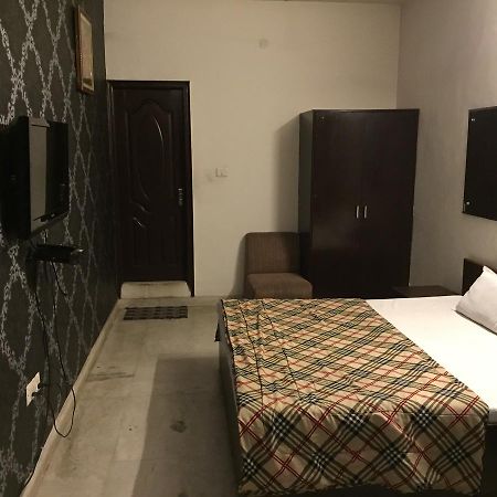 Hotel Invitation Inn Faridabad Luaran gambar