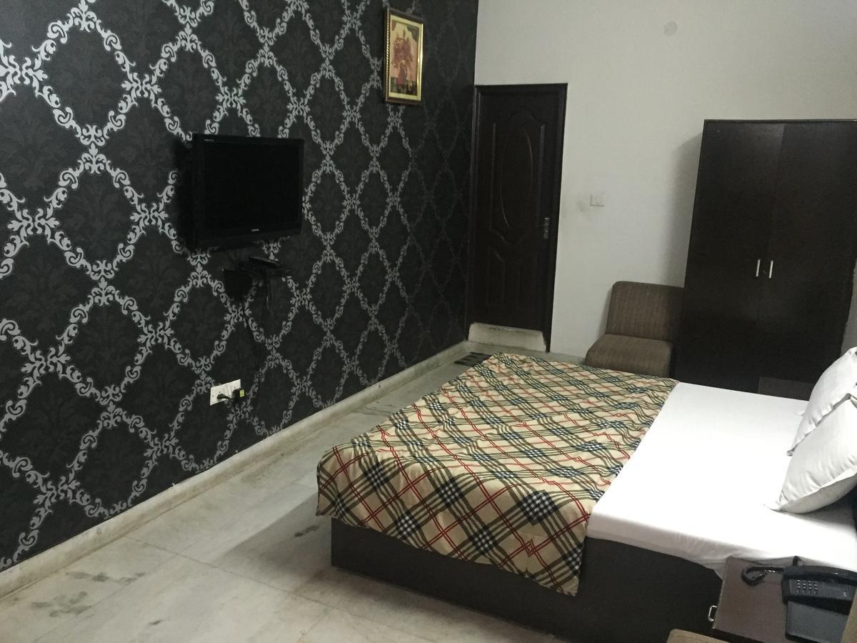 Hotel Invitation Inn Faridabad Luaran gambar